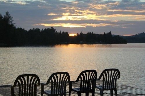 Algonquin'S Edge Resort Madawaska Zewnętrze zdjęcie