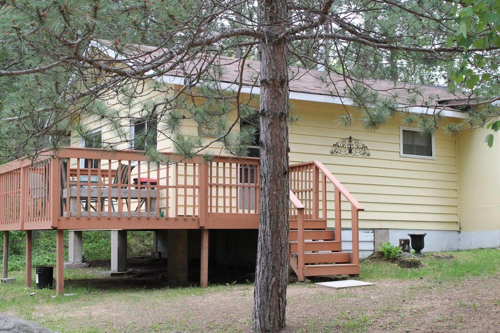 Algonquin'S Edge Resort Madawaska Zewnętrze zdjęcie