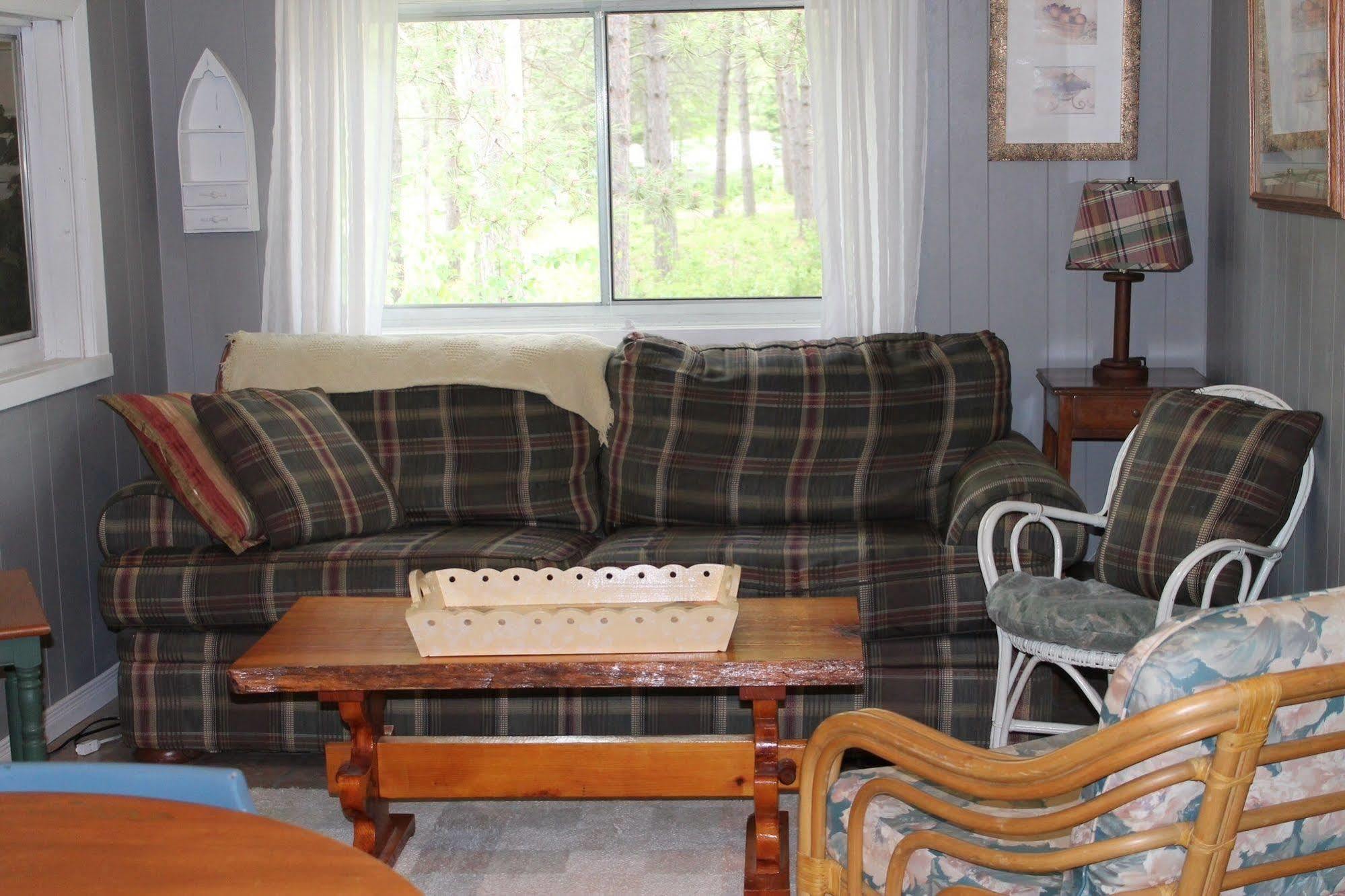 Algonquin'S Edge Resort Madawaska Zewnętrze zdjęcie
